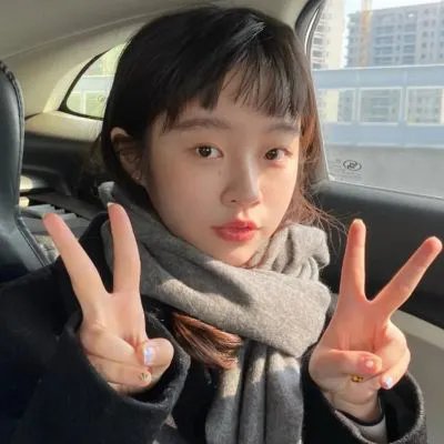 红色手提箱